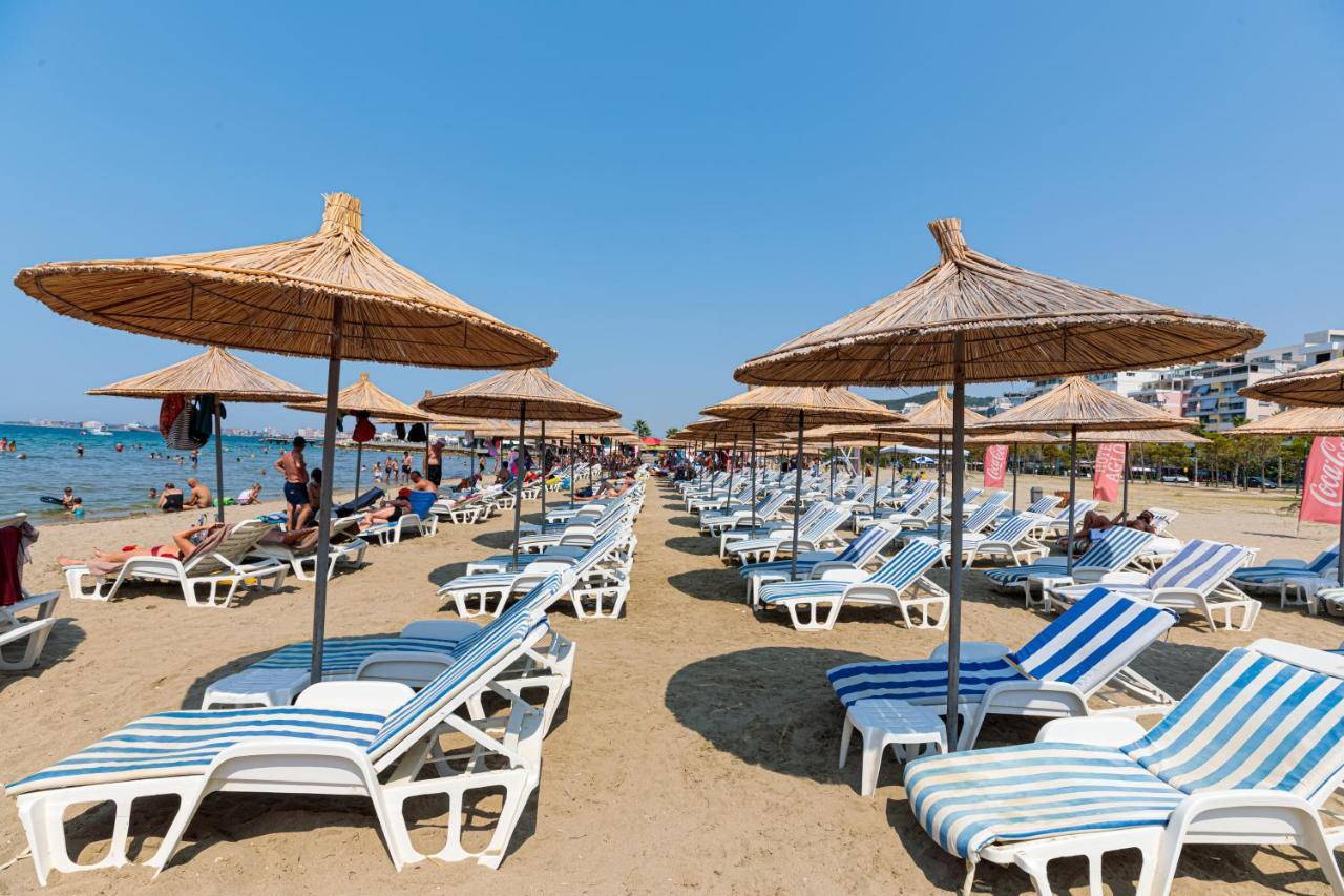 Hotel Aglon Vlorë Esterno foto